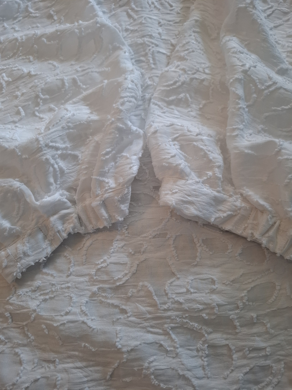Ali Miles White Textured Split-Neck Tunic - Picture 9 of 15